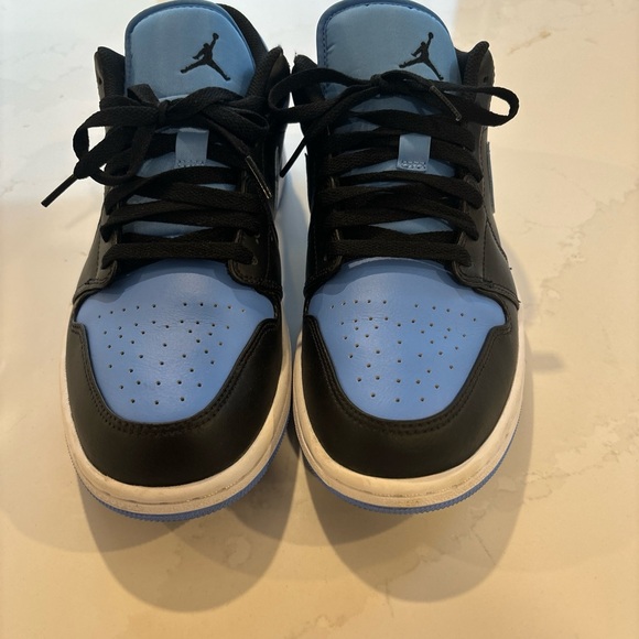 Air Jordan ones low cut size 10 - Picture 3 of 5